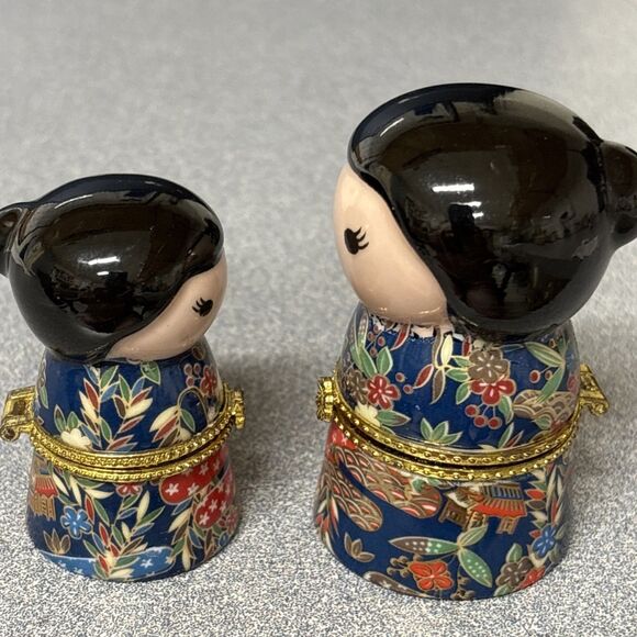 Vintage Trinket Box Asian Girls Japanese Doll Porcelain Hinged Kimono Design - Picture 9 of 9